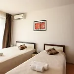 Seaside Garden With 2 Bedroom For Up To 5 Pax شقة