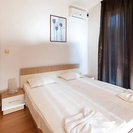 Seaside Garden 2 Bedroom For 4+1 Pax *